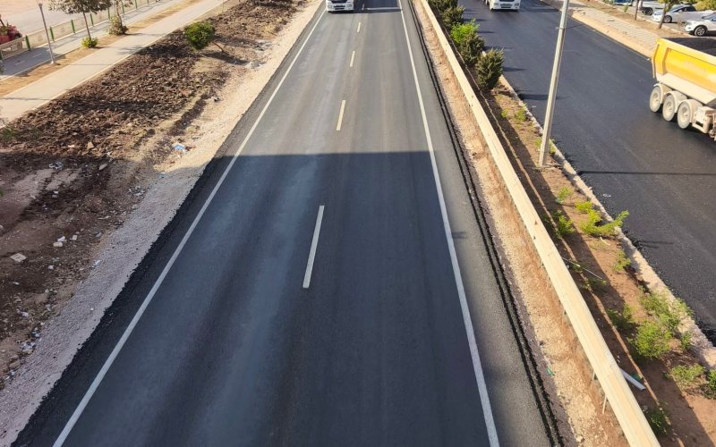 Bölünmüş yol yapım sahası — Deha Altyapı saha arşivi