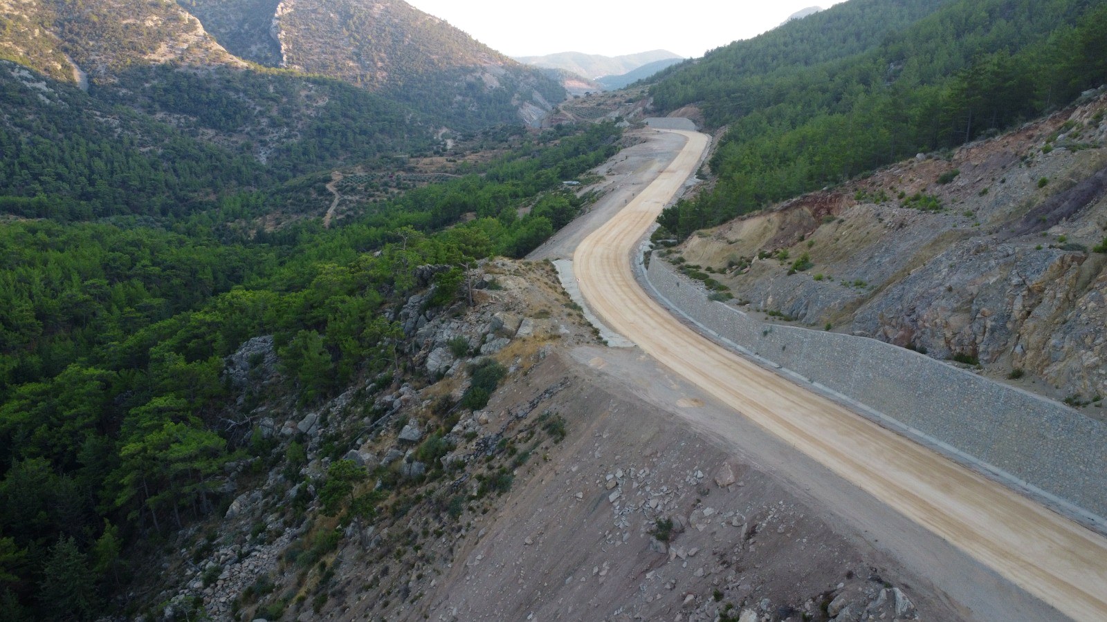 Nurdağı–Hassa–Kırıkhan Yolu İkmal İnşaatı