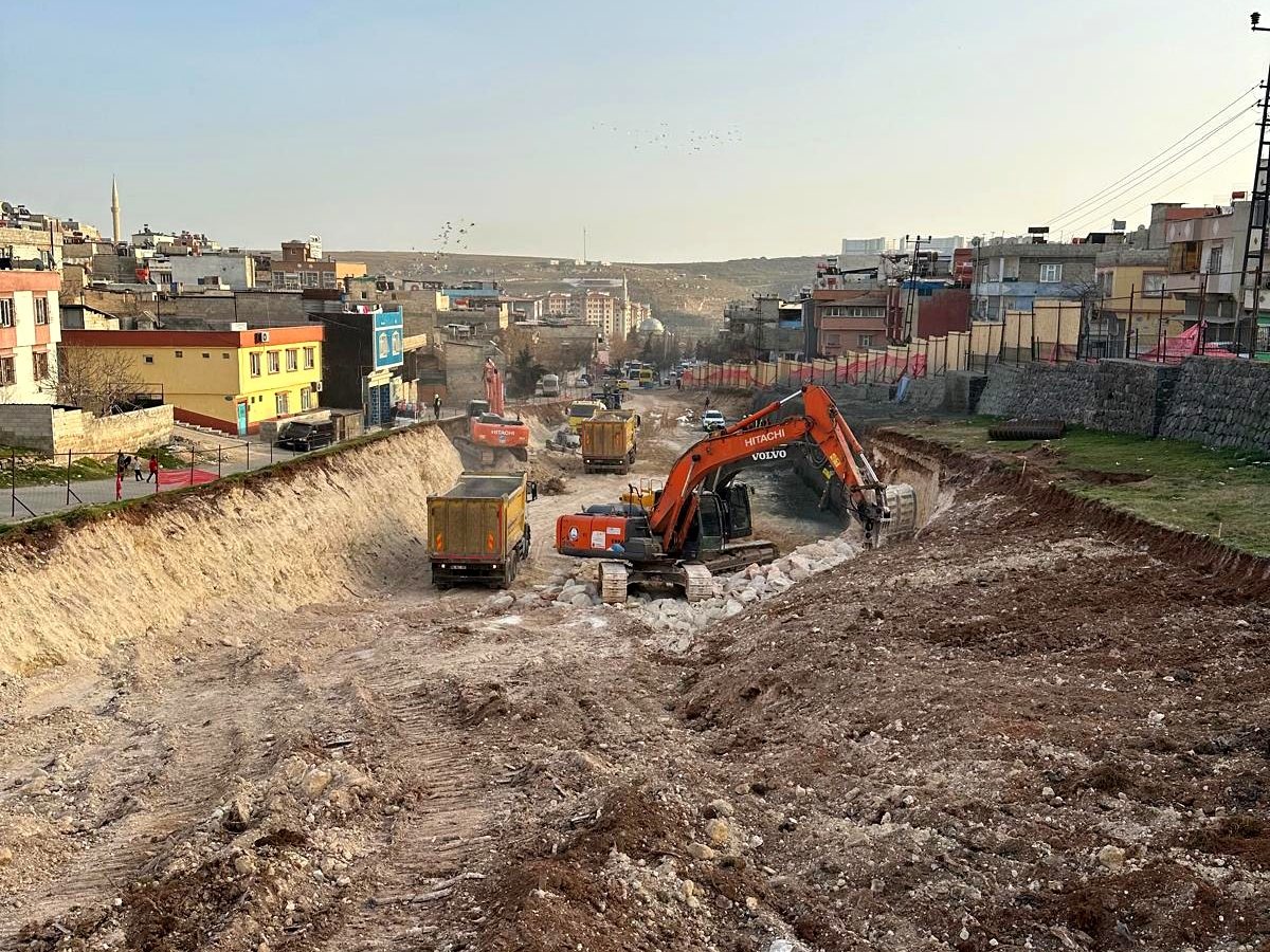 Sahinbey tuneli kemerkalip ve nihai beton dokumu