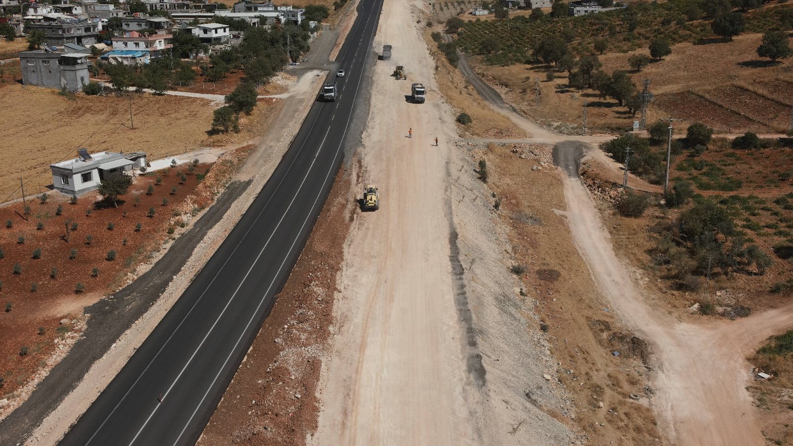 Yol platformu ve bağlantı yolları — hava çekimi